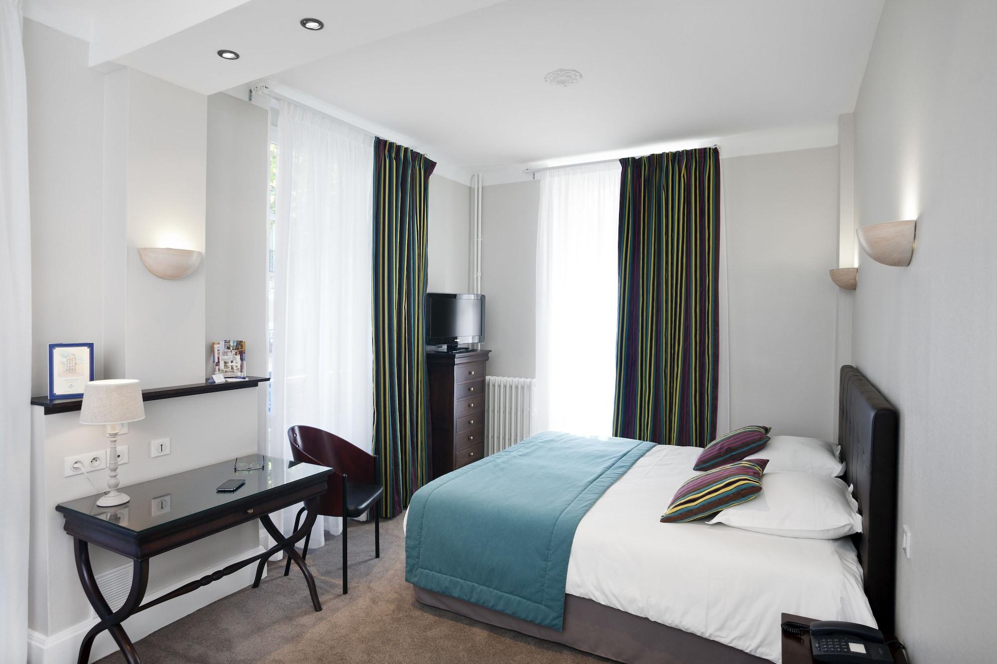 Hotel Les Nations The Originals Boutique Vichy Buitenkant foto