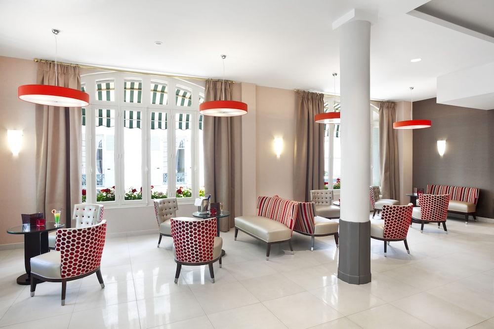 Hotel Les Nations The Originals Boutique Vichy Buitenkant foto